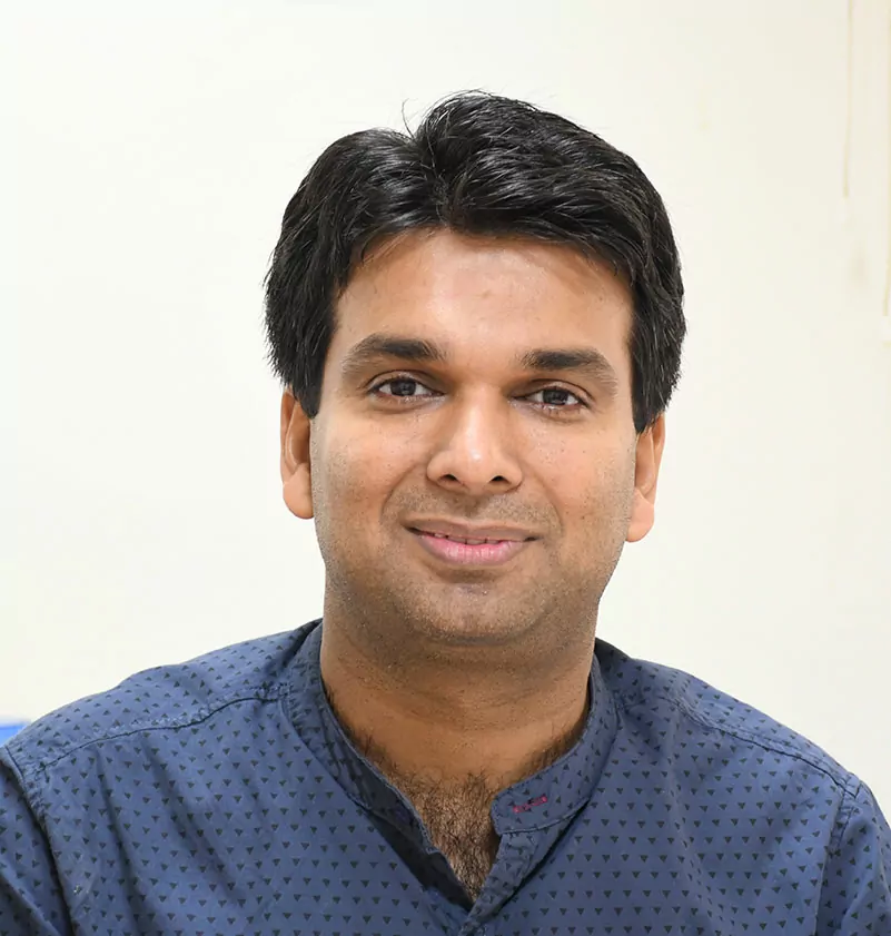 Prof. Shyamantak Majumader